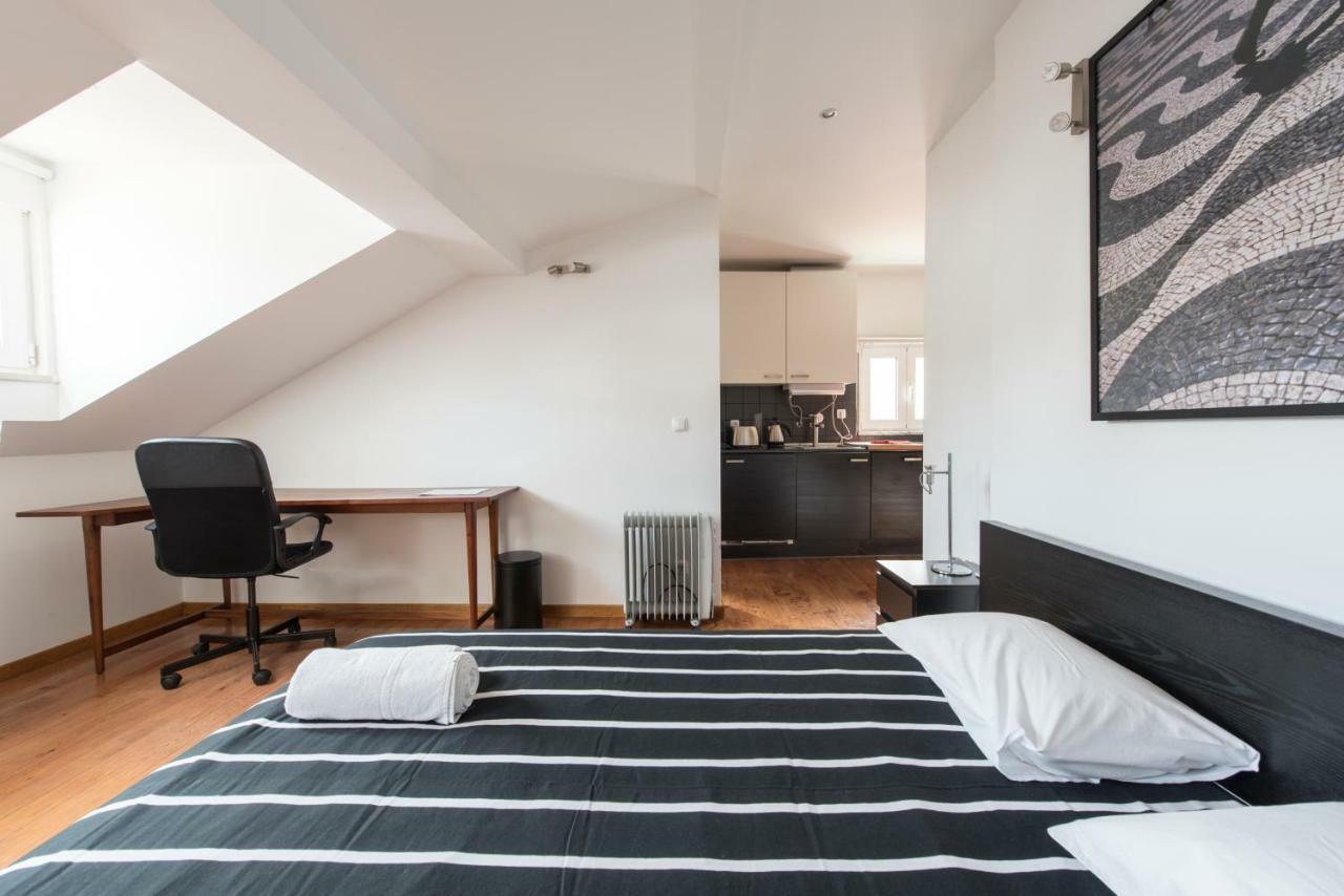 Cozy Apartment In Bairro Alto Lisbon Bagian luar foto